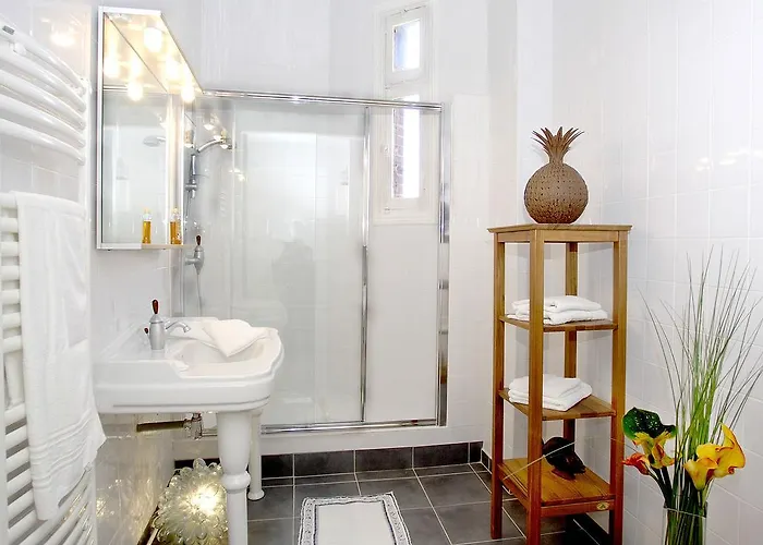 Будинок відпочинку D'hotes - Ariane